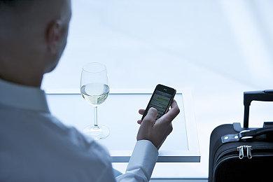 网传《神鬼寓言4》开发完成了：开发团队在买酒庆祝